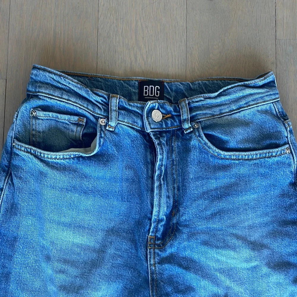 BDG Urban Outfitters straight leg jeans size 28 - Picture 3 of 5